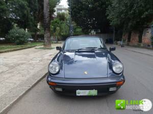 Image 4/23 de Porsche 911 Carrera 3.2 (1988)