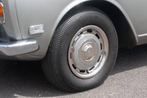 Image 28/50 of Rolls-Royce Silver Shadow I (1973)