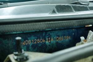 Bild 13/50 von Mercedes-Benz 380 SEC (1983)