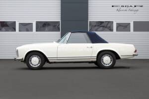 Afbeelding 6/31 van Mercedes-Benz 230 SL (1967)