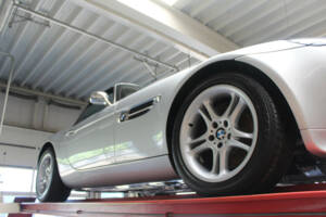 Image 8/50 of BMW Z8 (2000)
