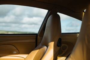 Image 21/50 of Porsche 911 Carrera 4 (2001)