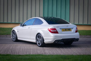 Bild 6/25 von Mercedes-Benz C 63 AMG (2012)