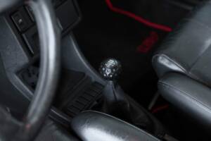 Image 16/39 of Volkswagen Golf Mk II GTi 16V 1.8 (1991)