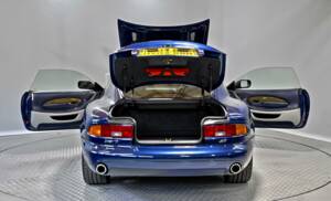 Image 41/50 of Aston Martin DB 7 GT (2004)