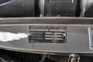 Image 49/86 of Mercedes-Benz 300 SE (1965)