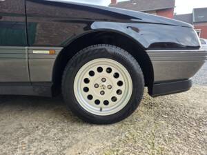Bild 22/55 von Alfa Romeo 164 2.0 (1989)