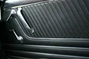 Image 20/66 of Alfa Romeo 1750 Spider Veloce (1968)