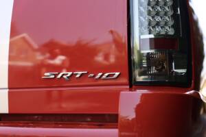 Image 22/82 of Dodge Ram SRT 10 (2005)