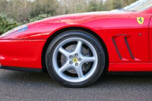 Afbeelding 35/49 van Ferrari 550 Maranello (1998)