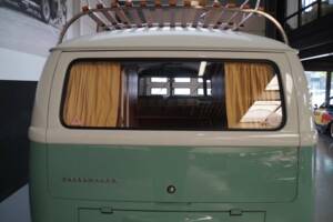 Image 8/50 of Volkswagen T1 panel van (1964)
