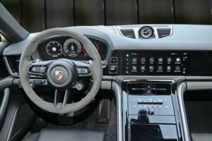 Image 3/10 of Porsche Panamera 4 E-Hybrid (2024)
