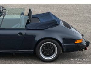 Afbeelding 25/28 van Porsche 911 Carrera 3.2 (1986)