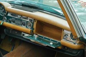 Image 37/50 de Mercedes-Benz 280 SL (1968)