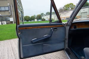 Immagine 15/34 di Mercedes-Benz 300 SEL 3.5 (1972)