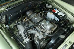 Image 41/49 of Mercedes-Benz 280 SE (1970)