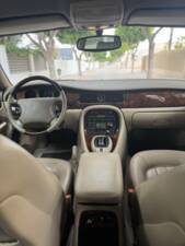 Image 8/10 of Jaguar XJ 8 Executive (2000)
