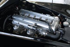 Image 45/48 of Jaguar XK 120 FHC (1954)