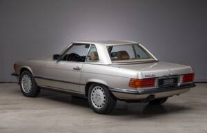 Bild 13/23 von Mercedes-Benz 560 SL (1987)