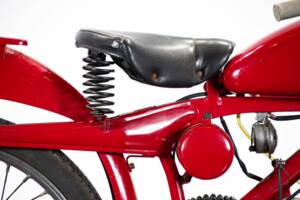 Immagine 28/50 di Moto Guzzi Motoleggera 65 (1951)