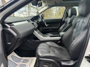 Image 19/26 of Land Rover Range Rover Evoque TD4 (2015)
