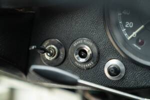 Imagen 41/50 de Jaguar E-Type 3.8 (1964)