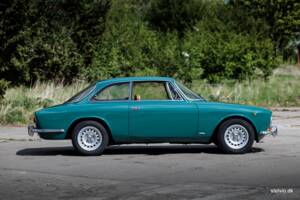 Bild 12/39 von Alfa Romeo 1750 GT Veloce (1971)