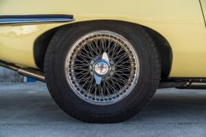 Image 50/78 de Jaguar E-Type (1969)
