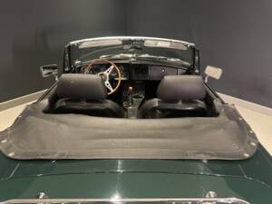 Afbeelding 22/30 van MG MGB (1973)