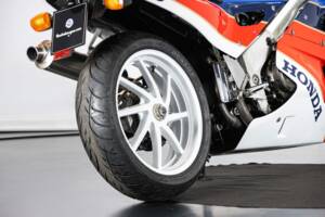 Immagine 9/48 di Honda VFR 750R RC 30 (1988)