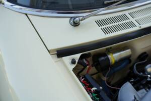 Image 33/50 de Alfa Romeo 1600 Spider Duetto (1967)