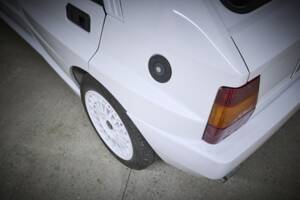 Image 30/93 of Lancia Delta HF Integrale Evoluzione I (1992)
