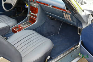 Afbeelding 25/50 van Mercedes-Benz 380 SL (1983)