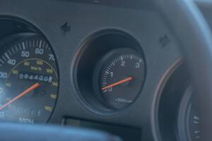 Image 21/46 of Toyota Land Cruiser FJ 62 (1988)