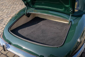 Bild 28/30 von Jaguar E-Type V12 (1974)