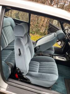 Bild 23/60 von Peugeot 504 V6 Coupe (1975)