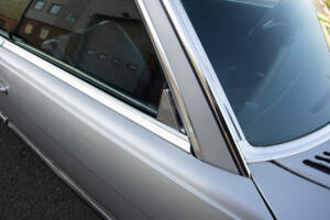 Image 34/39 of Mercedes-Benz 350 SLC (1972)