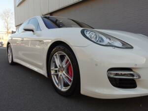 Bild 21/99 von Porsche Panamera Turbo (2009)