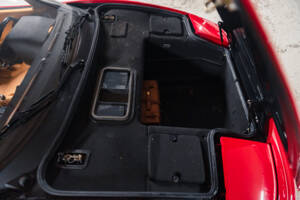 Afbeelding 40/46 van Ferrari F 355 Berlinetta (1997)