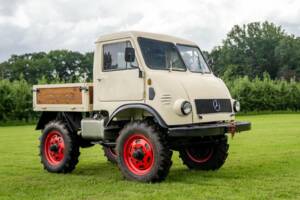 Image 3/15 of Mercedes-Benz Unimog 401 (1955)