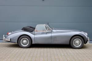 Afbeelding 2/23 van Jaguar XK 140 DHC (1956)