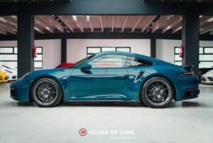 Imagen 10/25 de Porsche 911 Turbo "50 Years" (2024)