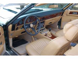 Bild 17/23 von Aston Martin V8 Volante (1982)