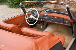 Obraz 36/50 pojazdu Mercedes-Benz 190 SL (1960)