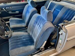 Image 14/61 of Mercedes-Benz 280 CE (1974)