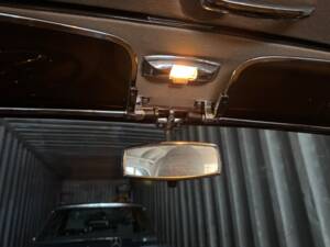 Image 41/43 of Mercedes-Benz 220 S (1956)