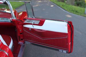 Bild 19/29 von Cadillac 62 Convertible (1956)