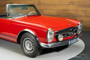 Image 3/8 de Mercedes-Benz 280 SL (1968)