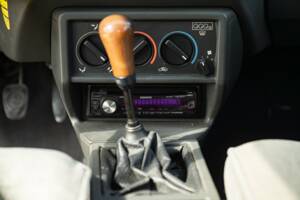 Image 44/45 of Alfa Romeo 75 1.6 (1991)