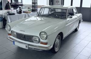 Image 1/36 de Peugeot 404 Coupé (1967)